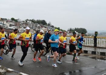CM joins runners in first Jammu International Marathon