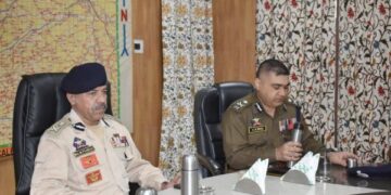 DGP reviews security scenario in Pulwama, Shopian