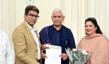 Delegations call on LG Sinha in Jammu