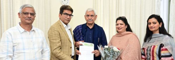Delegations call on LG Sinha in Jammu