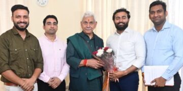 Multiple delegations call on LG Sinha in Jammu