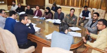 Div Com reviews projects for traffic management and road safety in Srinagar