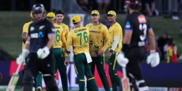 South Africa bowls out New Zealand for 91 and wins the 1st T20 by 7 wickets