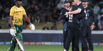 New Zealand beats South Africa by 68 runs in 2nd T20 and series level