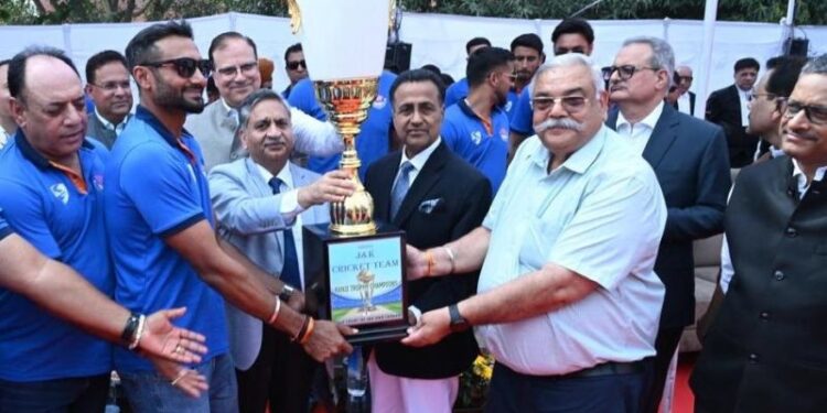 High Court of Jammu & Kashmir, Ladakh felicitates J&K Ranji Trophy team