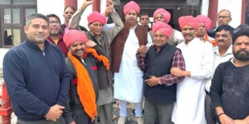 Bhalla slams Centre over price rise, LPG shortage, black-marketing