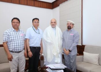 Ladakh development council delegation meets Amit Shah in Delhi; seeks airport, new districts
