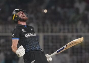 Kolkata’s ‘Knight Rider’ Allen blows away South Africa, takes NZ into final