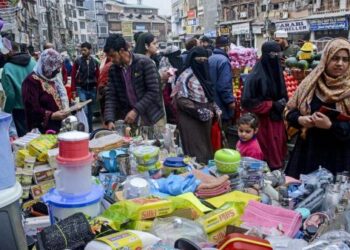 Life returns to normal as curbs lifted across Kashmir