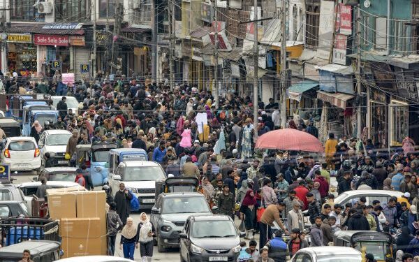 Ahead of Eid, local markets compete with cloud kitchens, e-commerce platforms