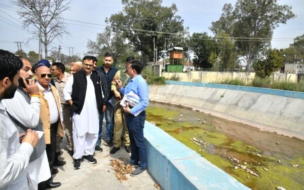 Rana inspects desilting of canals; timely completion, community involvement
