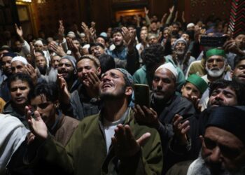 Devotees pray during ‘Shab-e-Qadr’ at the shrine of Dastageer Sahib (Sheikh Syed Abdul Qadir Jeelani RA), in Srinagar