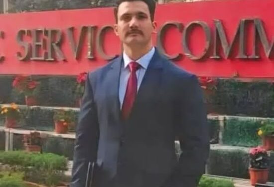 Veterinary surgeon from Pulwama cracks UPSC exam