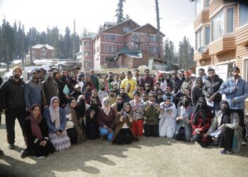 Inter-university winter games conclude at Gulmarg