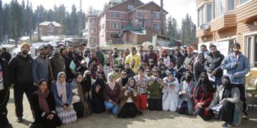 Inter-university winter games conclude at Gulmarg