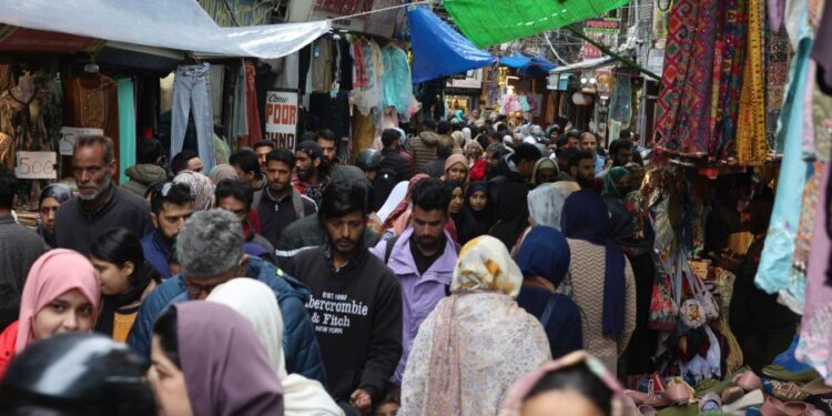 Despite the wet weather, Srinagar markets remained abuzz with Eid shoppers on Thursday