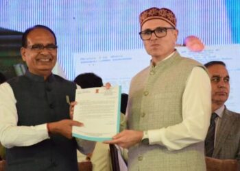 Union Minister Chouhan hands over ₹3,566 crore PMGSY-IV package sanction letter