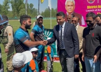    DC Anantnag inaugurates South Kashmir Cricket Cup under Nasha Mukt J&K Abhiyan