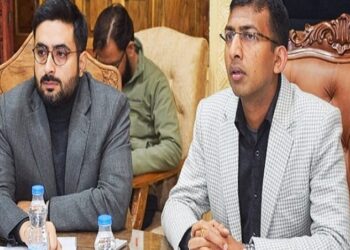 Div Com reviews arrangements for Hajj Flights from Kashmir
