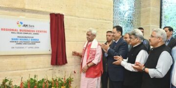 LG Sinha opens J&K Bank’s biggest business hub in Jammu, signals major push for expansion