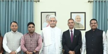 Parliamentary panel, delegations call on LG Sinha in Jammu