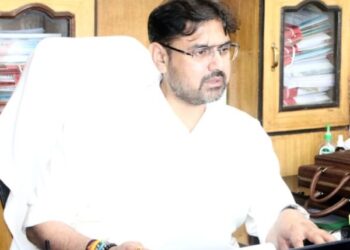 Satish Sharma reviews functioning of Transport Department