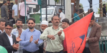 Mega shikara rally held on Dal Lake to promote drug-free society