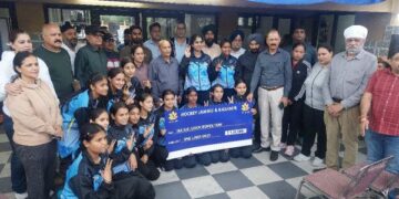    Sub Junior Women’s Hockey team awarded Rs 1 lakh by Hockey J&K