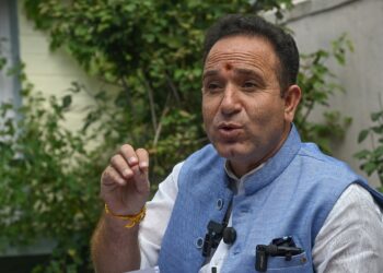 LoP Sharma raises corruption alarm in J&K