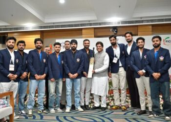 Goyal pushes global promotion of GI-tagged Kashmir willow bat