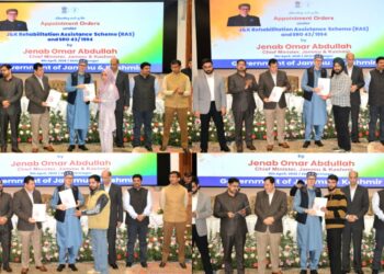 CM distributes job orders to 90 RAS beneficiaries of Kashmir
