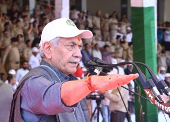 Declaring war against drug trafficking, LG warns of asset seizure, Aadhaar cancellation, other penalties for involved