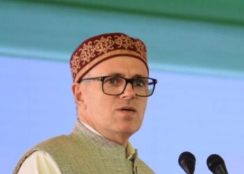 Referring to him as Mama, J&K CM lauds Chouhan for pro-J&K stance