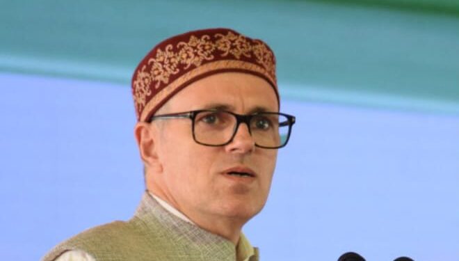 Referring to him as Mama, J&K CM lauds Chouhan for pro-J&K stance