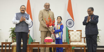 ‘Watan Ko Jano’ Strengthening National Integration, says Vice President during interaction with J&K youth delegation