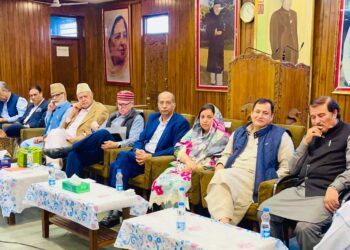 Farooq Abdullah asks NC leaders to strengthen grassroots outreach