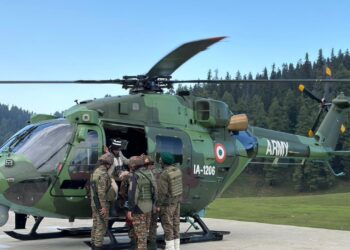 Army, civil admin rescue 20 stranded tourists in Gulmarg: CM appreciates help