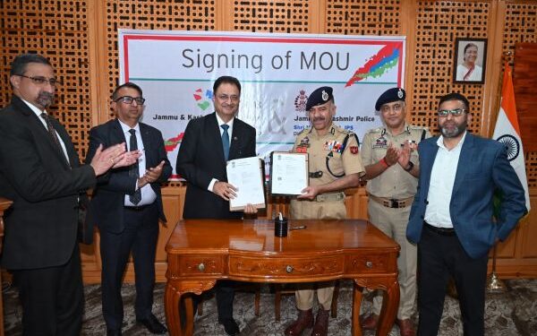 J&K Police, J&K Bank enhance insurance, welfare cover for personnel and SPOs