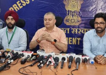 Over 1.5 lakh households complete self-enumeration across J&K in first three days