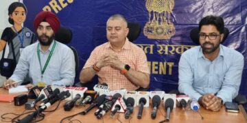 Over 1.5 lakh households complete self-enumeration across J&K in first three days