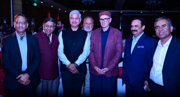 CM Omar Abdullah hosts dinner for Parliamentary Standing Committee on Finance