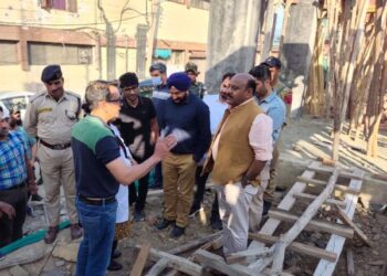 Deputy CM inspects ongoing infrastructure works at GMC Srinagar