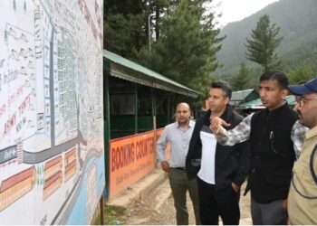 Div Com reviews SANJY-2026 preparations at Pahalgam, directs timely completion of works