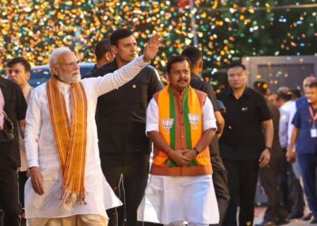 PM Modi hails politics of performance as BJP storms Bengal
