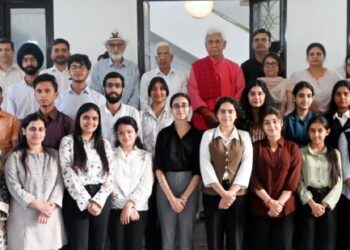 LG interacts with students, faculty of Jammu University’s DYD prog