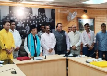 MP panel visits JK Assembly, discusses legislative coordination