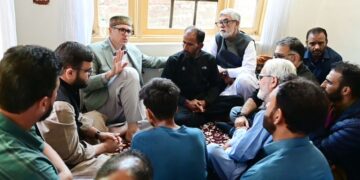 CM meets family of murdered minor in Budgam, promises justice