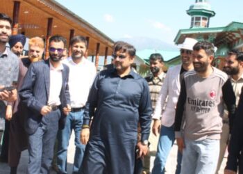 Satish Sharma attends Adhikmas Kumbh at Mattan