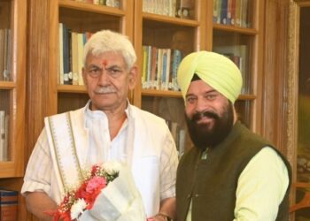 Congress leader, NABARD Dy MD, KRSF delegation call on LG Sinha