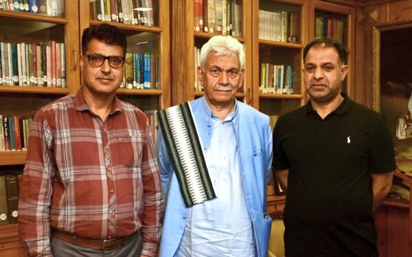 Sewa Bharti, Ekal Vidyalaya representatives call on LG Manoj Sinha